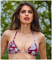 Bikini Model Zoi voor Body-Fun bikini shop